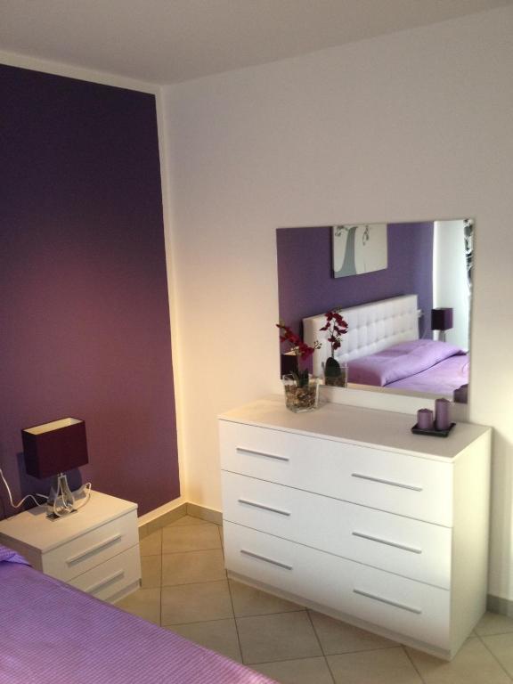 Perla Del Lago Rent Apartments Sirmione Room photo